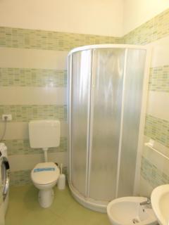 Flat in a house with garden - 4