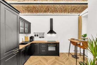 The Magnificent Urban Hideaway - 7