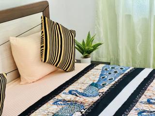 New Peacock Resort - 2