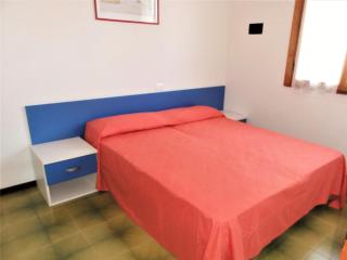 Comfy flat with pool-Beahost - 8