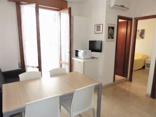 Beachfront flat with terrace - 4