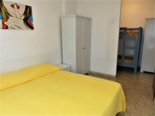 Beachfront flat with terrace - 5