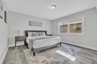 Amazing 3bd 2ba Oak Park Condo - 4