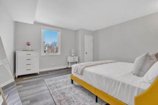 Amazing 3bd 2ba Oak Park Condo - 3