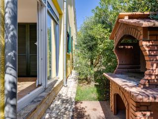 Villa Yellow House by Interhome - 5