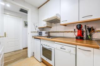 Madrid Stay with Paddle, Gym, Pool, Parking - 1