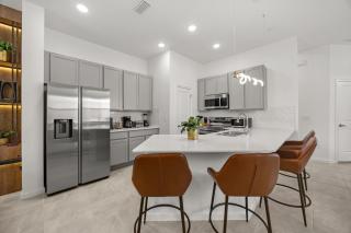 5 Bedrooms 5 Bathrooms Paradiso Grande 10299ET - 3