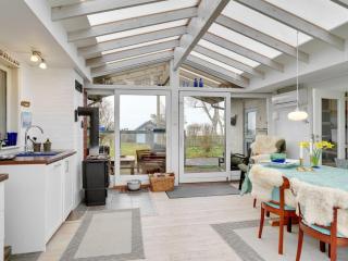 Holiday Home Lenard - 400m from the sea by Interhome - 7