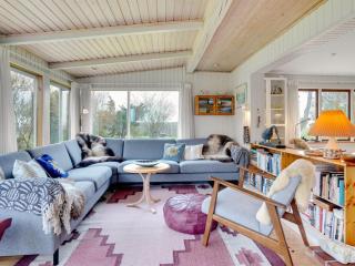 Holiday Home Lenard - 400m from the sea by Interhome - 1