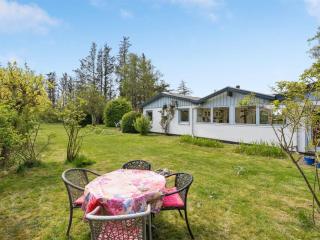 Holiday Home Lenard - 400m from the sea by Interhome - 5