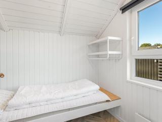 Holiday Home Skyler - 1km from the sea by Interhome - 4