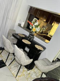 Azure Villa Suites Apart Hotel - 1