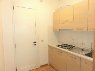 Bright flat 100mt from the sea - 3