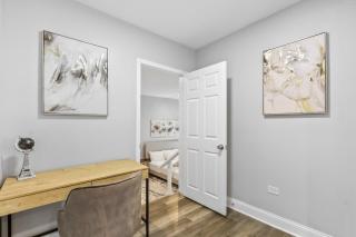 Cozy chic 3BD 2BA home near O'Hare - 7