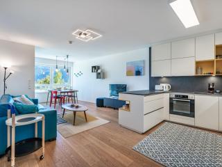 Apartment Top 5 Alpe maritima Seeblick-Bergkulisse by Interhome - 5