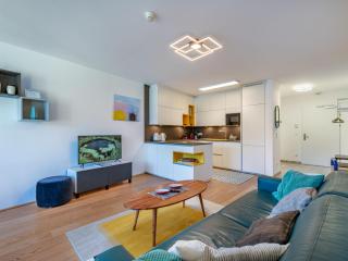 Apartment Top 5 Alpe maritima Seeblick-Bergkulisse by Interhome - 3