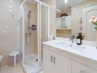 Family apartment in the center - 2