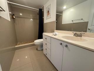 Ocean Reserve Luxury Condo Sunny Isles Beach - 3