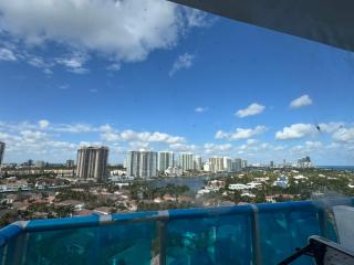 Ocean Reserve Luxury Condo Sunny Isles Beach - 1