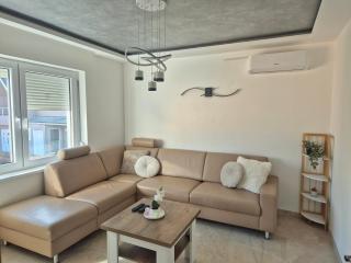 AeroLux Apartments-Surčin, Near Belgrade Airport - Surčin - 7