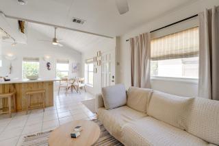 Beachfront Bliss and BBQs! Indian Rocks Beach Escape - 1