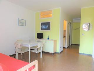 Ground floor flat just 300mt from the beach - 9