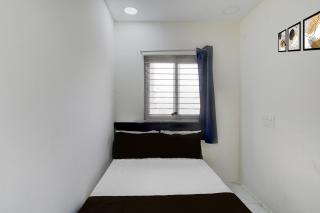 Hotel O Film City Hyderabad Formerly RJ Residency - 4