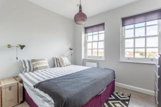 2 Bedroom Apartment in Southend near City Centre, Free Parking - 5