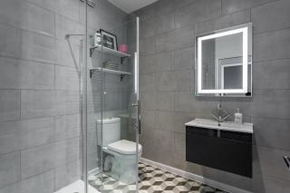 2 Bedroom Apartment in Southend near City Centre, Free Parking - 1