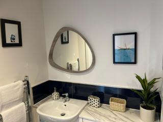 Marine parade apartment with river view - 4