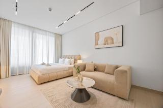Luxury Studio with Private Jacuzzi &Canal View - 8
