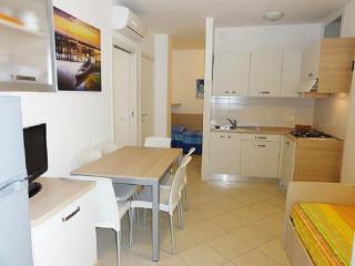 Apartment in a modern coastal building - 8