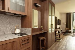 Batimont Suites & Apartments - 1