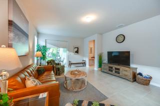 Near River and Parks LaBelle Family Home with Patio - 7