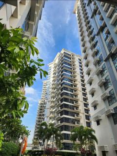 Condo unit in Taguig - 2