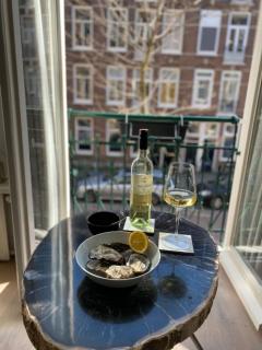 Cityscape Hideaway - 6