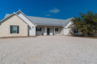 Concan House - Pet Friendly - 0