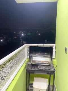 3-in-1 Stylish City Condo with Private Rooftop for Guest and Guest Visitors Only - 8