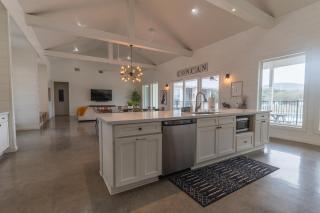 Concan House - Pet Friendly - 1