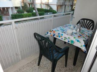 Bibione flat with terrace near the sea - 0