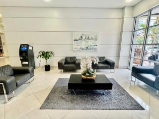 Ocean Reserve Luxury Condo Sunny Isles Beach - 3