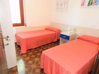 Flat in a villa with balcony - 4