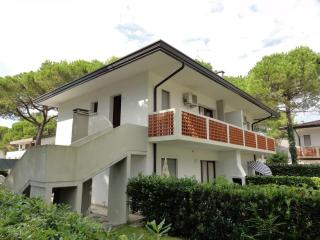 Apartment in a villa with balcony - 7