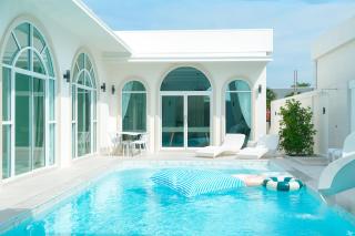 White Heaven Pool Villa Pattaya - 8