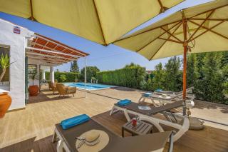 Villa Medicis by Villa Plus - 8