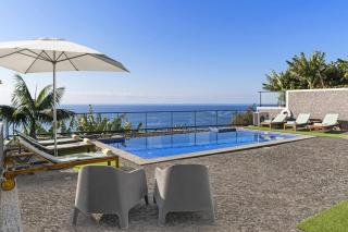 Villa Graycis House by Villa Plus - 9