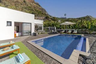 Villa Graycis House by Villa Plus - 8