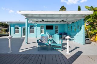 Waterfront Paradise on Hernando Beach - 5