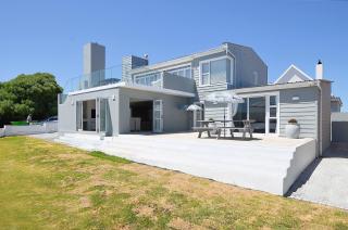 Bella Vista Yzerfontein - No loadshedding - Home away from home - 7