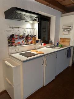 TONIS Room - WPA Apartments - 6